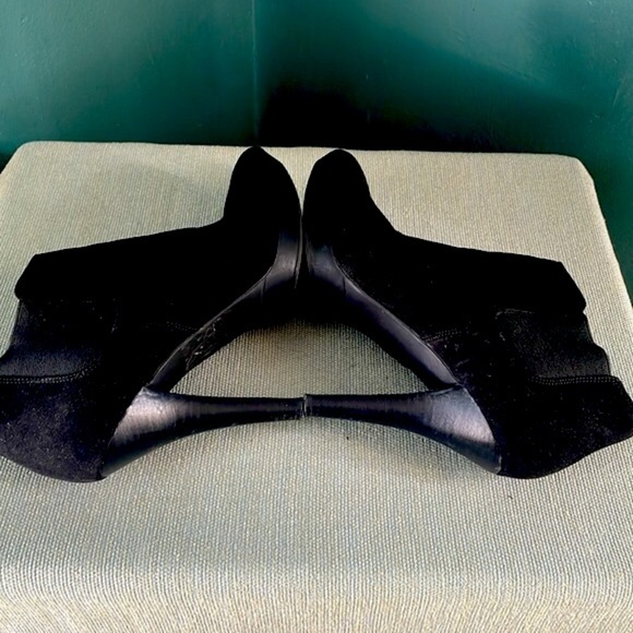 Black suede leatherAnkle Boots Nine West size 8 - Picture 7 of 10